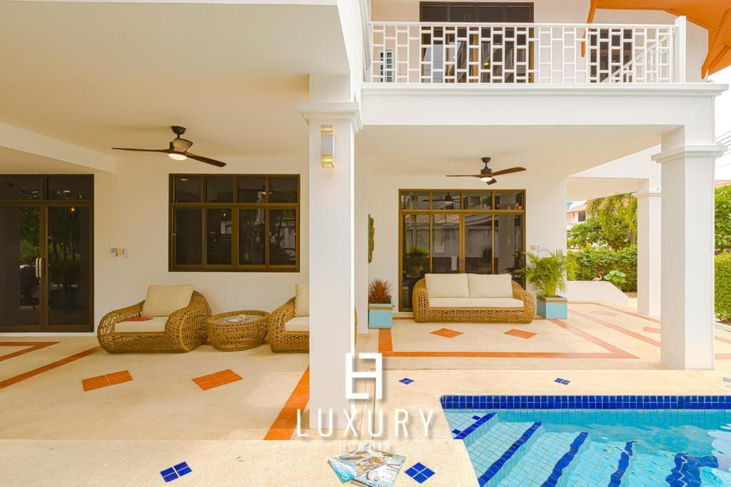 Modern Pool Villa, 4 Bedroom Close To - Hv Villa Hua Hin