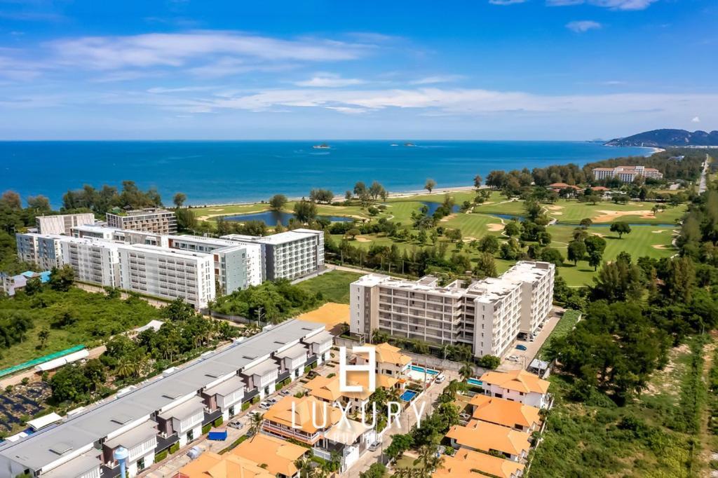 Villa Modern Pool Villa, 4 Bedroom Close To - Hv Hua Hin